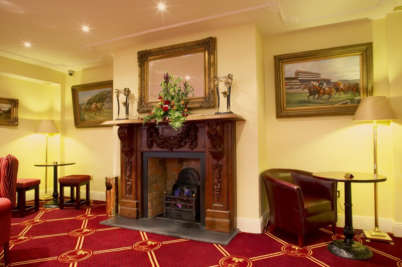 Maudlins House Hotel Naas Esterno foto
